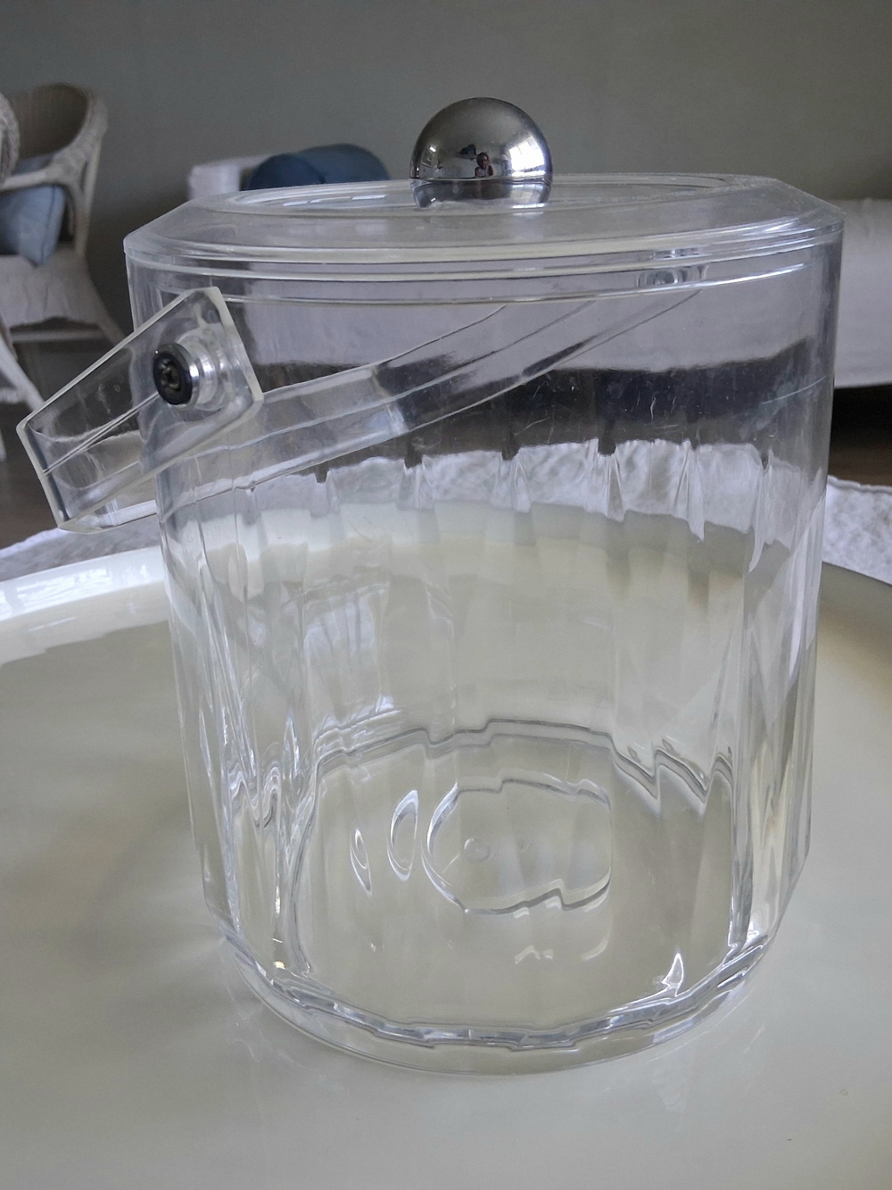 Vintage Lucite Acrylic Ice Bucket with Silver Knob Lid